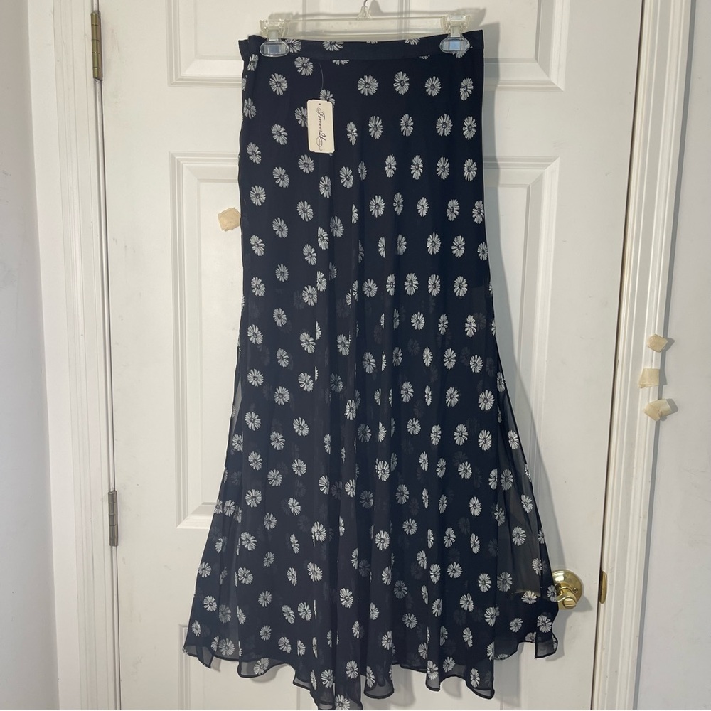 Forever 21 Daisies Sheer Maxi Skirt M